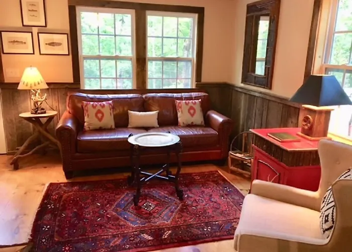 Lake Rabun Hotel